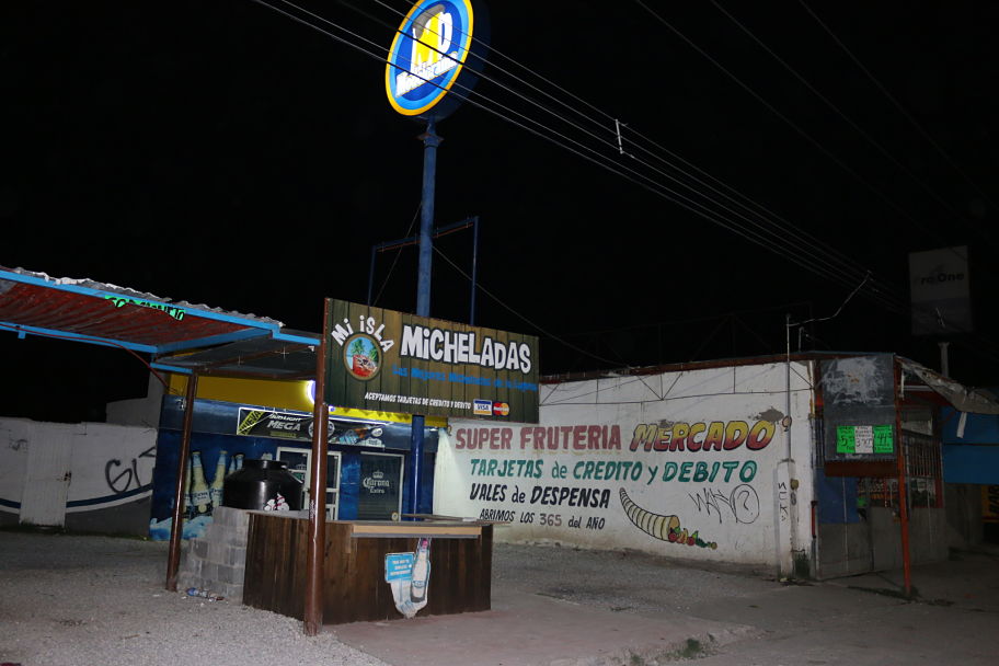 Sujetos armados asaltaron un expendio de cerveza ubicado en la colonia Nueva California de Torreón.