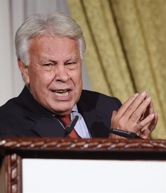 El ex presidente del gobierno español, Felipe González, el pasado 29 de enero, en el acto de entrega del premio "Manuel Clavero", en Sevilla 