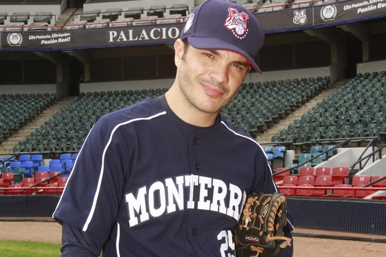 Kuno Becker es el protagonista de la historia.