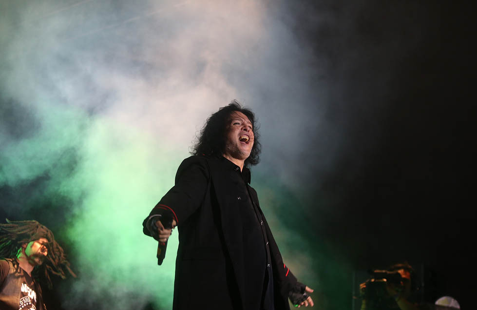 José Fors motivó a sus seguidores a cantar y bailar