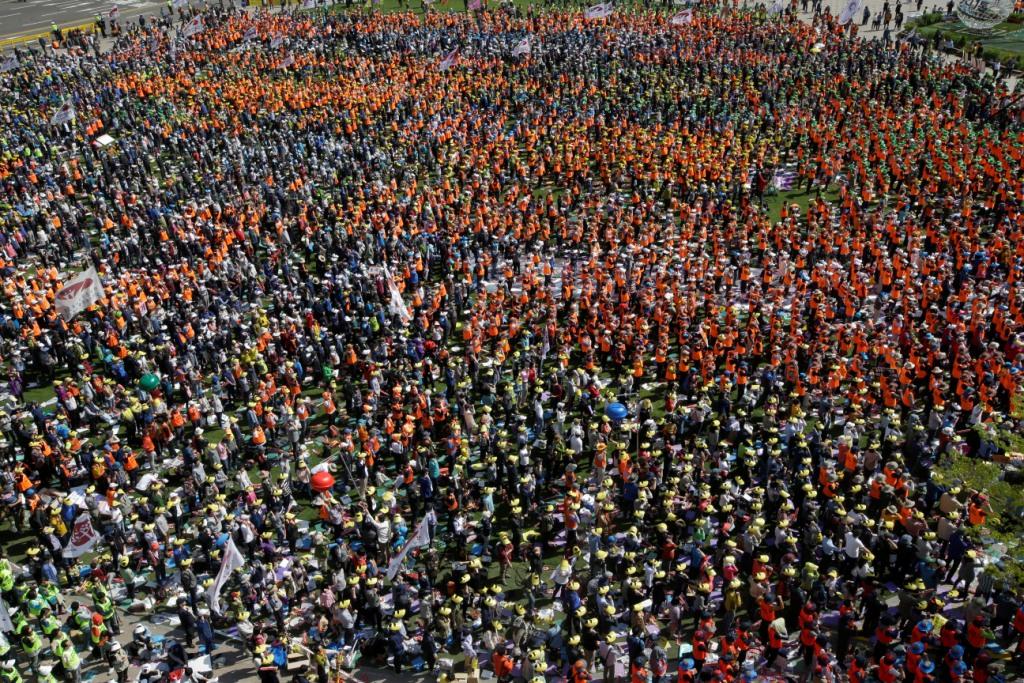 Miles salieron a las calles para protestar.