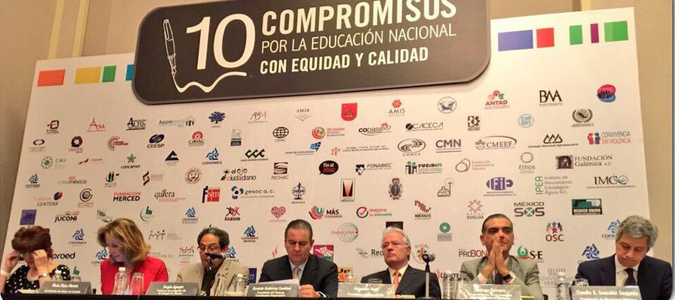 El presidente de la organización México SOS, Alejandro Martí, destacó la importancia de tener maestros con vocación y bien preparados que no sean rede