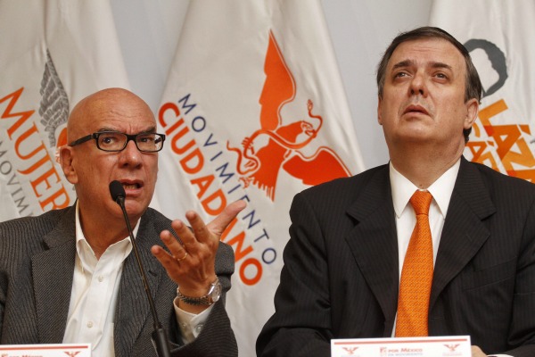Marcelo Ebrard y Dante Delgado durante la conferencia en la que fijaron su postura sobre la revocación de la candidatura del ex jefe de Gobierno.