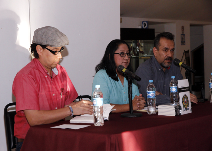 Presentación del libro a cargo de Nadia Contreras, Julio César Félix y Jaime Muñoz.