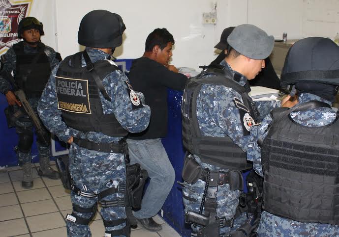 El asaltante fue puesto a disposición del Ministerio Público.