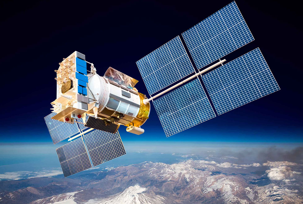La revolución de costo y trabajo redujo drásticamente el precio de las capacidades satelitales de decenas de millones de dólares a decenas de miles de