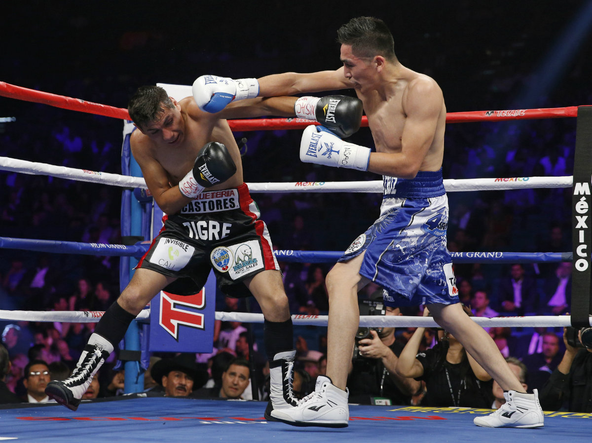 Leo Santa Cruz venció a José Cayetano