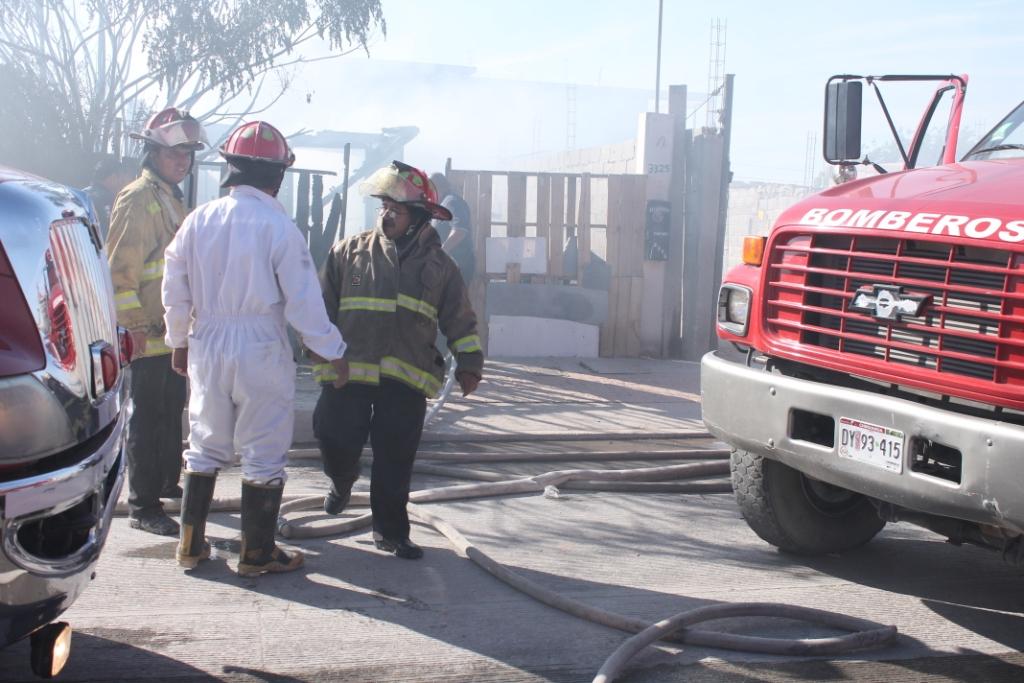 Los bomberos no pudieron salvar la vida de los menores.
