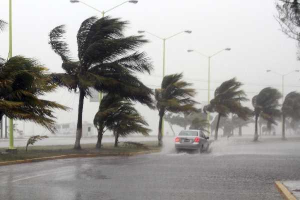 El litoral de Jalisco es tierra natural de huracanes, que también serán más extremos. 