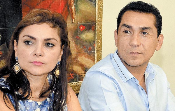 Los miembros de la comisión dijeron que se entrevistaron con Abarca en el penal del Altiplano. 