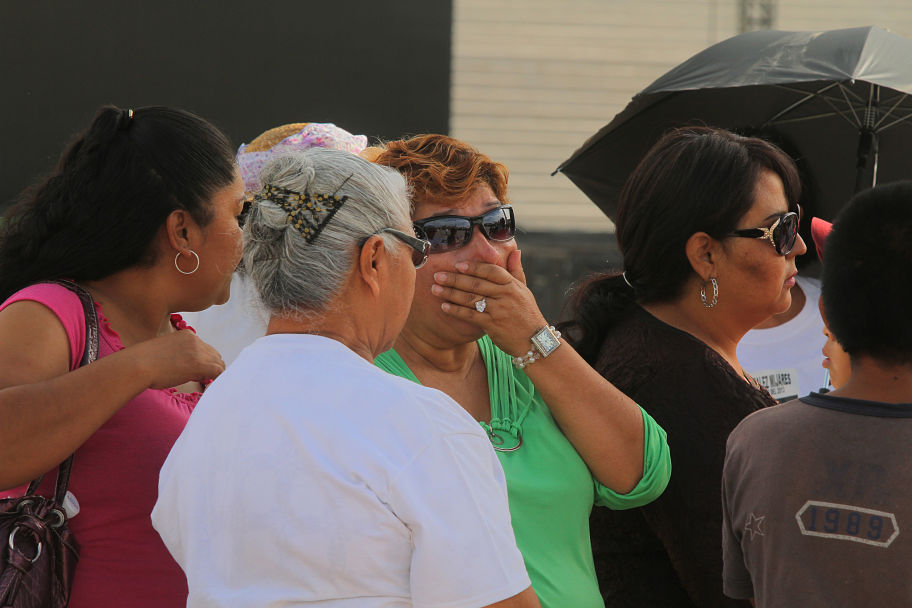 Fue minutos después de las ocho de la mañana que partió el contingente de más de 50 personas.