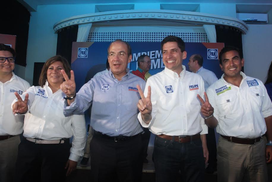 El ex presidente vino a apoyar la campaña de Felipe de Jesús Cantú. 