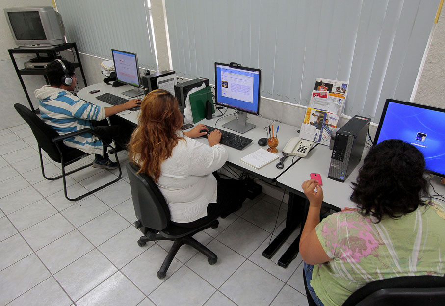 Desempleo provoca pérdida de fe.