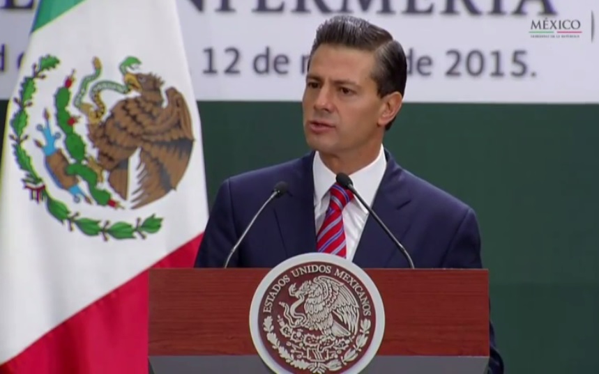 El presidente Enrique Peña Nieto en el evento con motovo del Día Internacional de la Enfermería 2015.