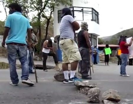 Los manifestantes piden la liberación de Nestora