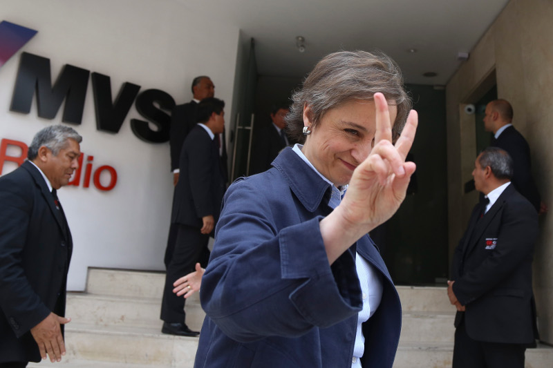 Carmen Aristegui y representantes de MVS Radio se reunieron junto con José Woldebnberg, quien actuó como mediador.