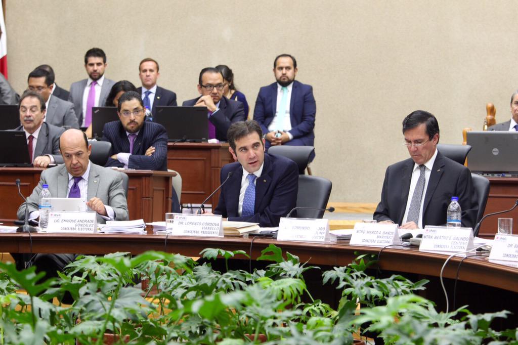 El consejero presidente, Lorenzo Córdova, dijo que el único responsable de acatar las medidas cautelares es el partido y no sus proveedores.
