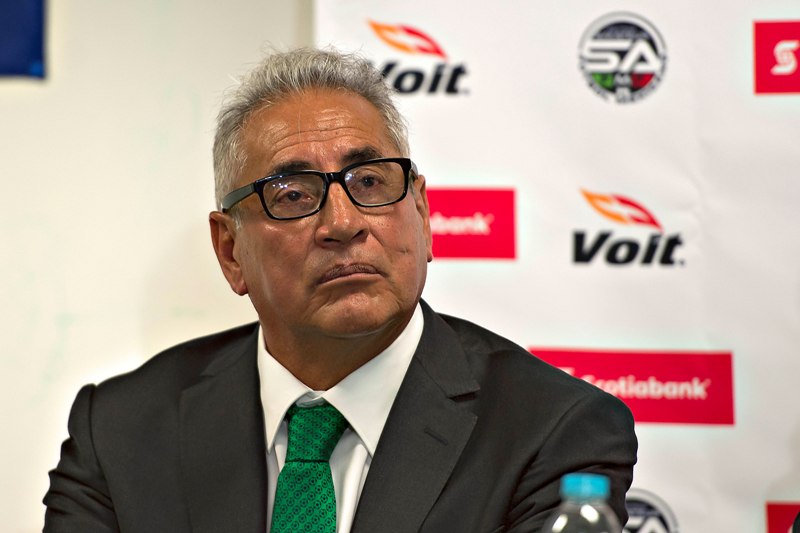Leonardo Cuéllar, entrenador de la selección femenil