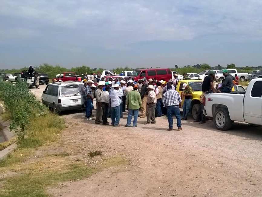 Campesinos de La Rosita y Flores Magón de San Pedro, Coahuila.