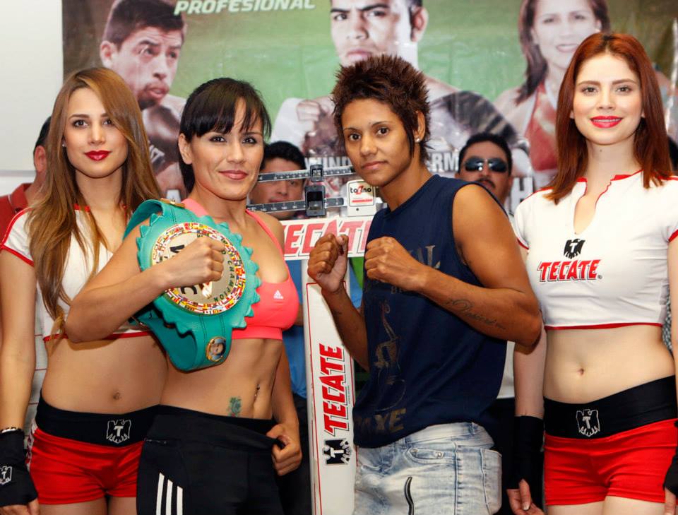 Yazmín "Rusita" Rivas y su rival, la brasileña Simone Da Silva