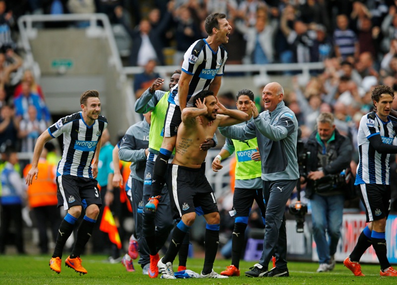 Jonás Gutiérrez celebró su gol 