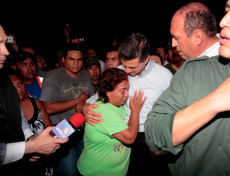 El Presidente Peña llegó anoche a revisar los daños. 