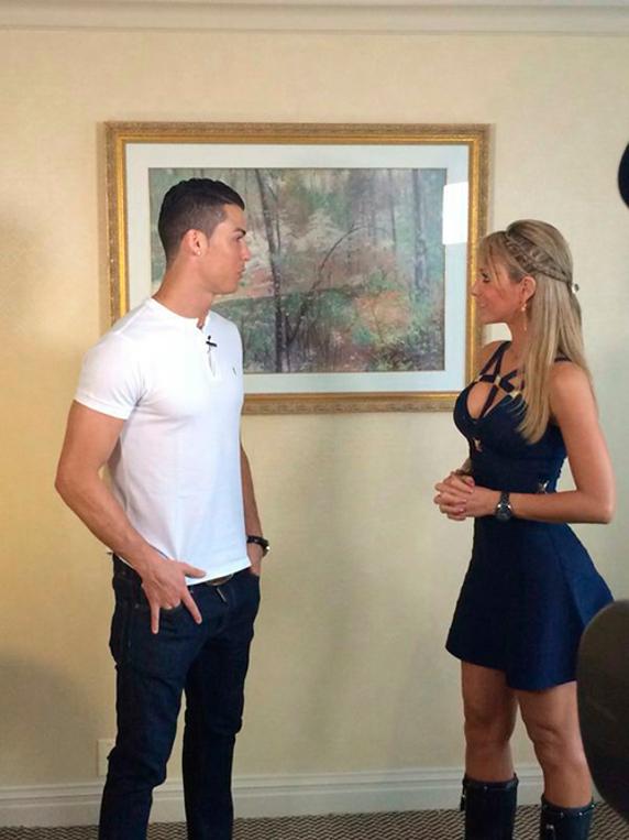 Cristiano Ronaldo es entrevista por la periodista mexicana Inés Sainz 