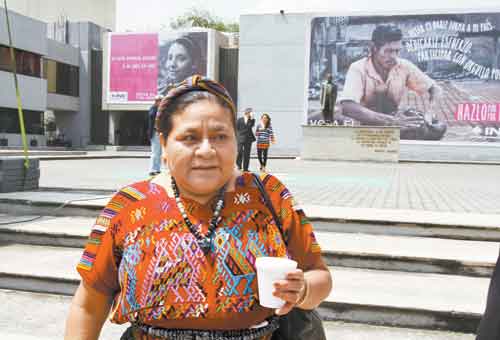 La premio Nobel de la Paz se acreditó como observadora extranjera ante el INE.