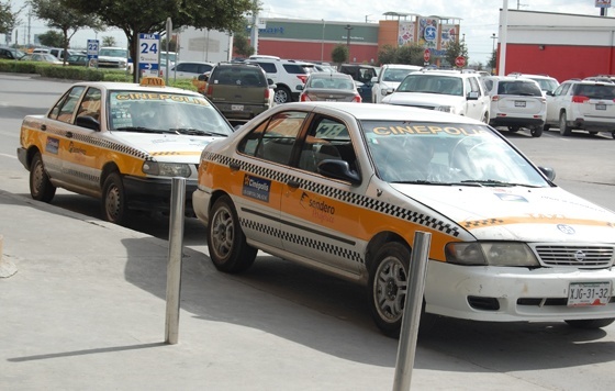 Taxistas de Reynosa quieren ampliar su área para brindar servicio.