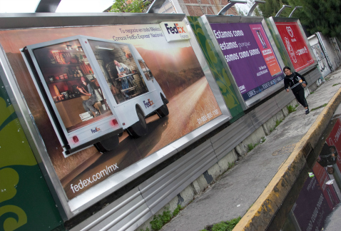 La publicidad exterior está en proceso de reordenamiento en la Ciudad de México, informó la Secretaría de Desarrollo Urbano y Vivienda.