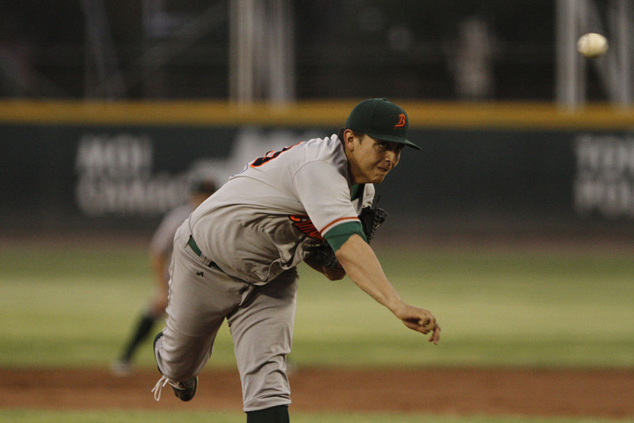 Un gran juego de beisbol disfrutaron los asistentes.