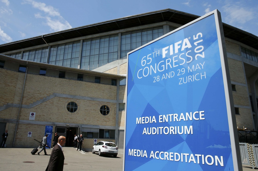  Un aviso de bomba fue recibido durante la pausa de mediodía en la sala del Congreso de la FIFA en Zúrich