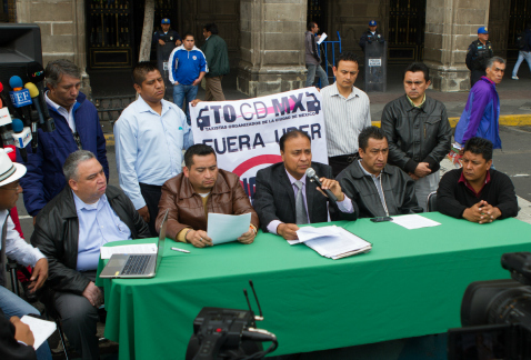 Taxistas Organizados de la Ciudad de México participarán en la mesa de diálogo con el gobierno capitalino sobre empresas como Uber y Cabify, pese a de