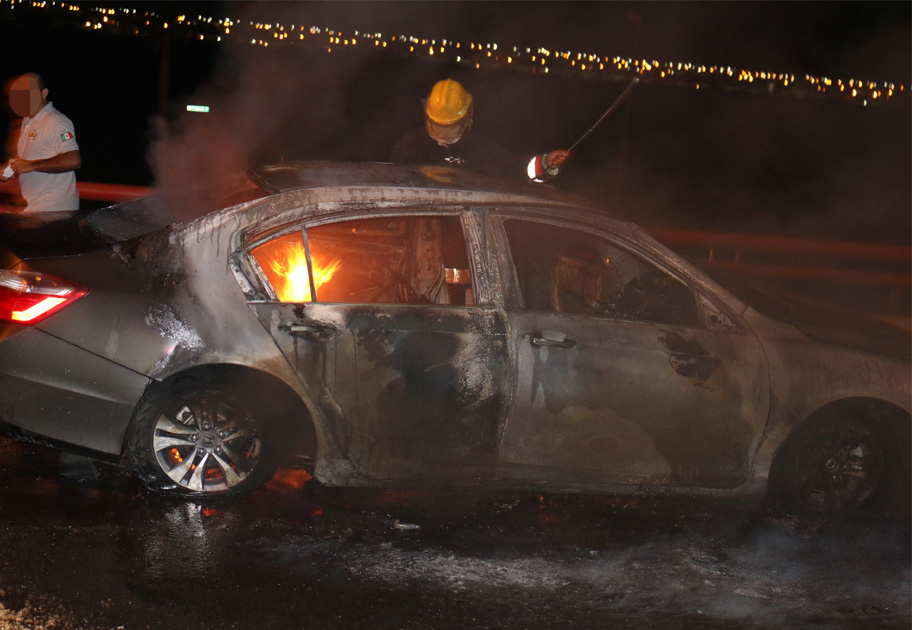 Elementos de la Policía Estatal Acreditable investigaron el número de serie y placas pero no arrojaron reportes.