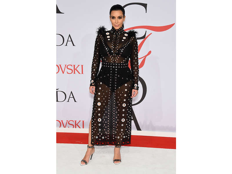 Kim Kardashian en un Proenza Schouler.