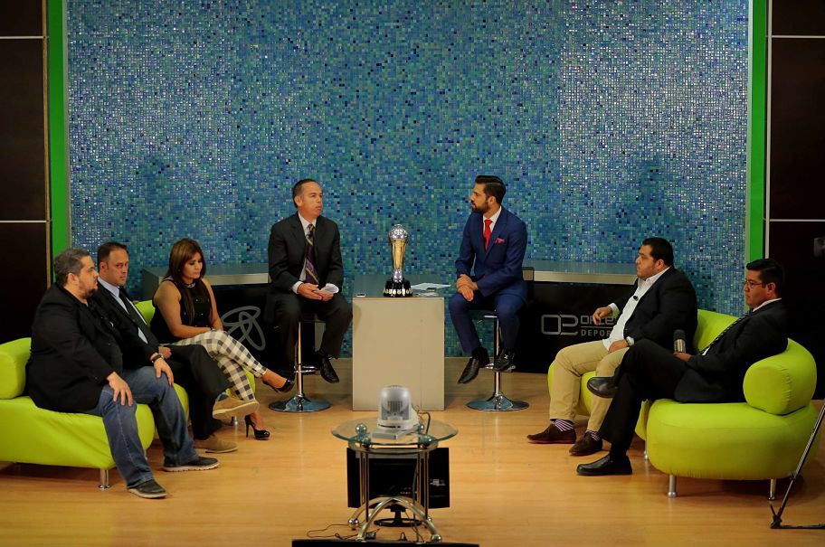 Este martes se transmitió el último programa de la temporada “Somos Santos”.