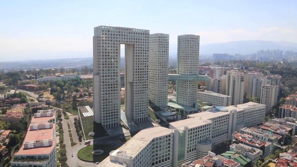 El grupo tiene una superficie bruta alquilable de 318 mil metros cuadrados. 