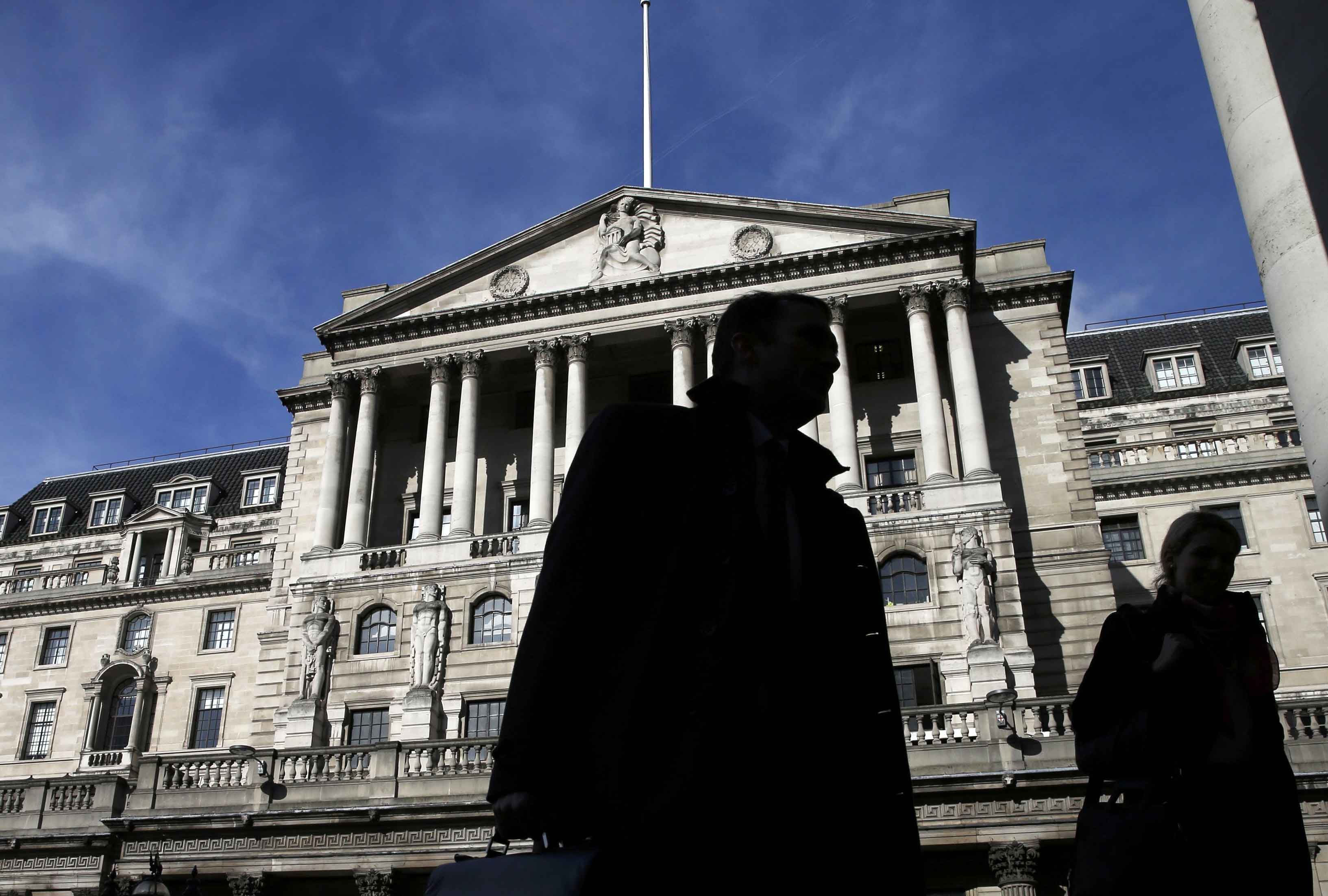 El gobierno británico tiene el objetivo de lograr un superávit presupuestario para el final de este parlamento que se utilizaría en parte para paga