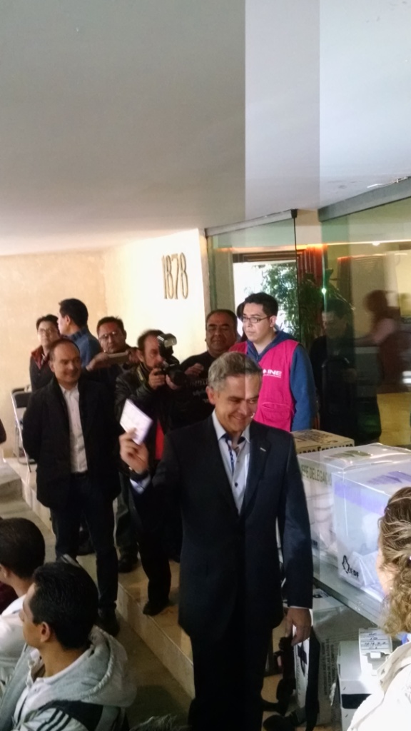 Mancera dijo que seguirá el proceso electoral de la Ciudad de México desde el C4.