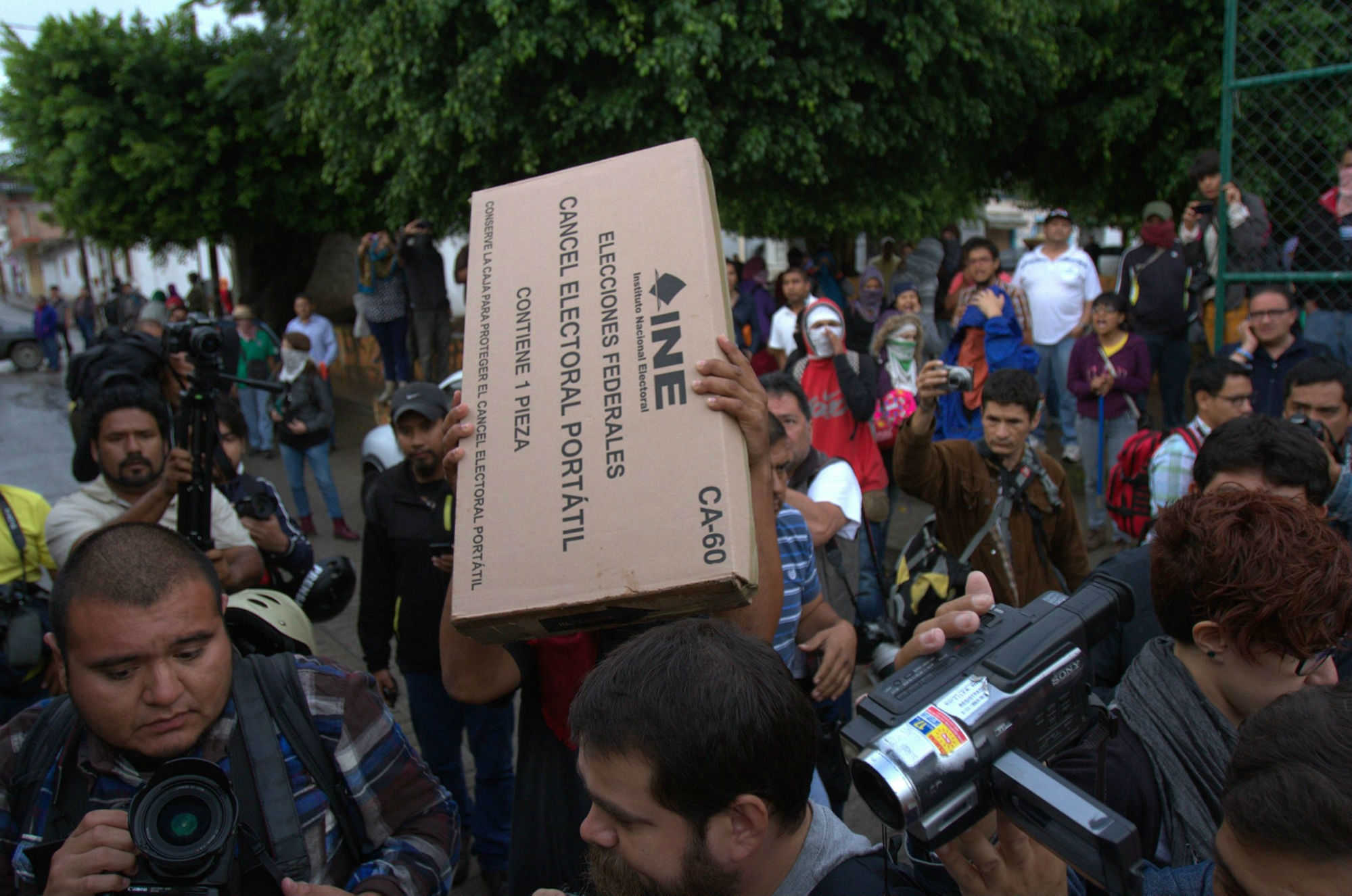 Más de 20 casillas en Tixtla, Guerrero, no fueron instaladas o fueron quemadas.
