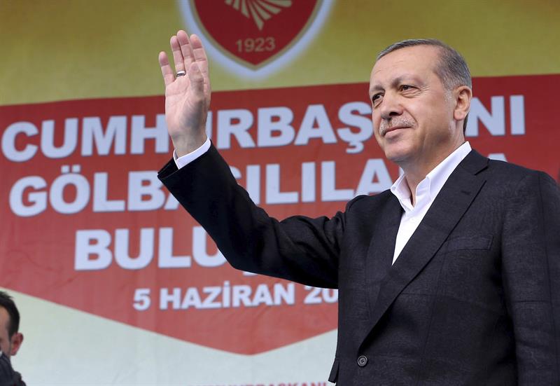 El presidente de Turquía, el islamista Recep Tayyip Erdogan durante un mitin electoral en Eskisehir