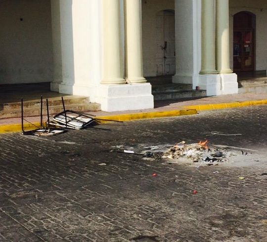 Quemas boletas en Tehuantepec, Oaxaca