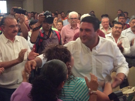 El candidato de la coalición del PRI, PVEM y Nueva Alianza, Ricardo Barroso Agramont.