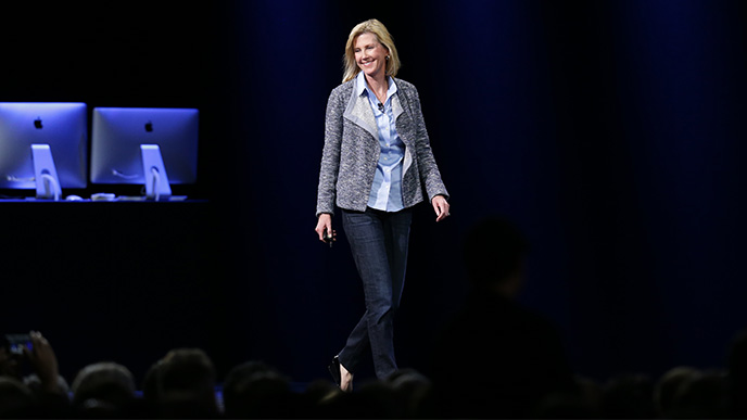 Jennifer Bailey, vicepresidente de la las tiendas en línea de la compañía