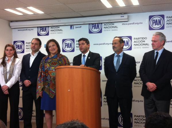 Mauricio Tabe felicitó a los candidatos del PAN DF por los triunfos obtenidos en las delegaciones Miguel Hidalgo y Benito Juárez.