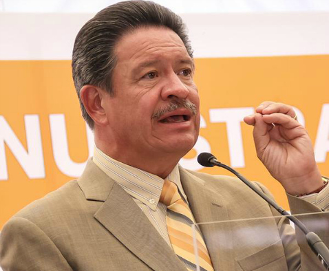El presidente nacional del PRD, Carlos Navarrete, rechazó que su partido haya sufrido una debacle en las elecciones en el Distrito Federal.