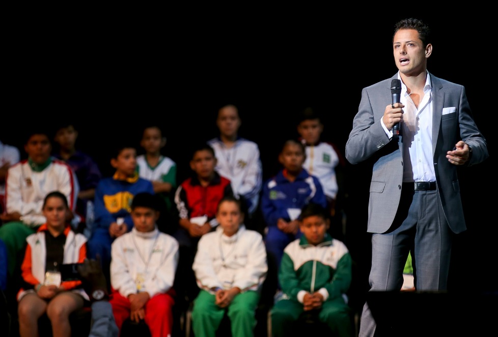 El jugador del Real Madrid, compartió unas palabras de motivación a los niños participantes de la justa.