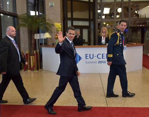 El presidente Enrique Peña Nieto se encuentra en Bruselas.