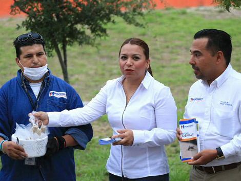 Brenda Sánchez, secretaria de Desarrollo Humano y Social del municipio, supervisó las labores en la colonia Cumbres Campanario.
