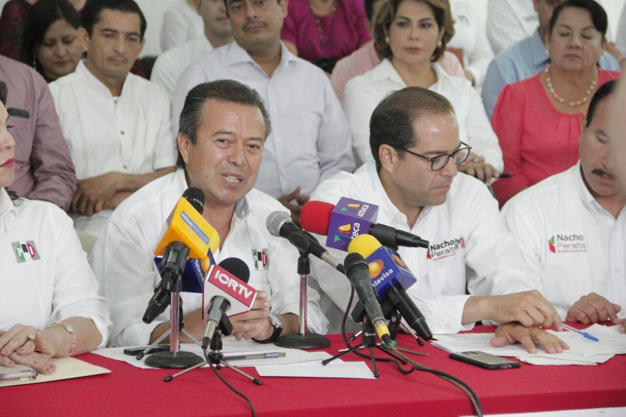 La dirigencia del PRI dio todo su respaldo a José Luis Peralta. 